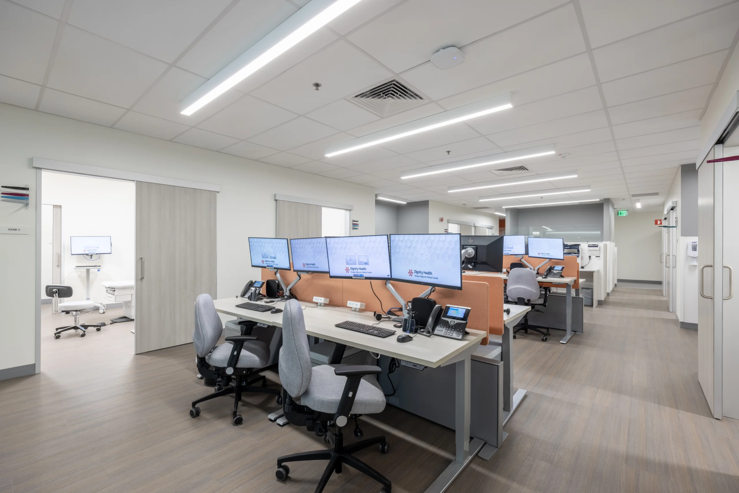 Venn Construction Dignity Health Yavapai Regional Medical Group Clinic at Lee Boulevard