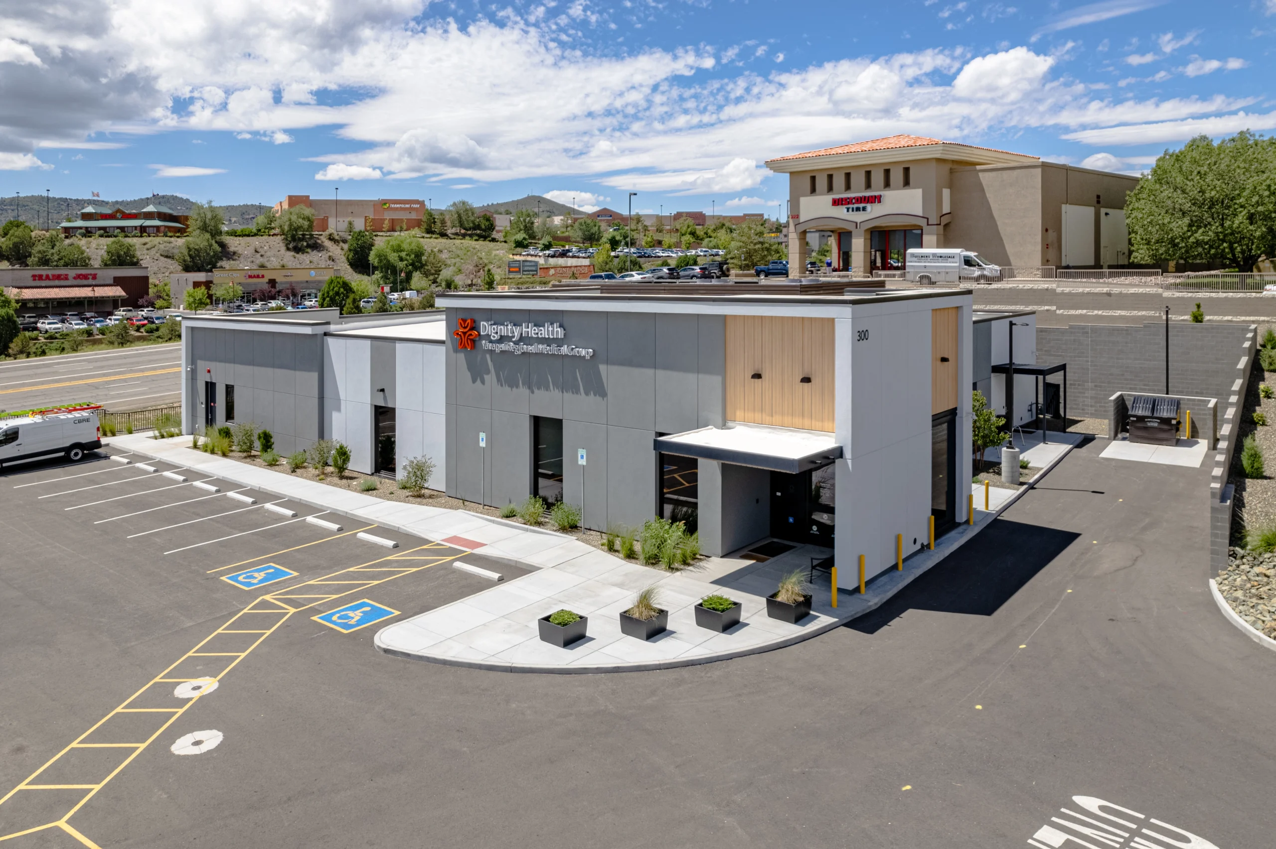 Venn Construction Dignity Health Yavapai Regional Medical Group Clinic at Lee Boulevard