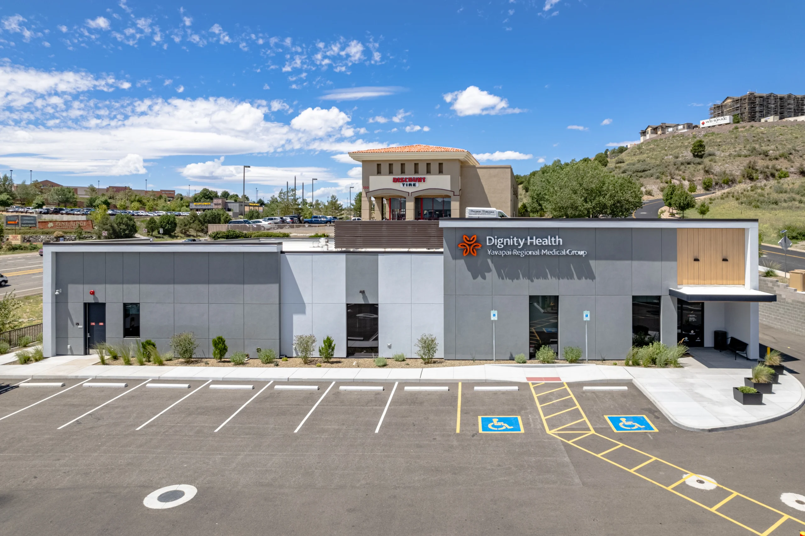 Venn Construction Dignity Health Yavapai Regional Medical Group Clinic at Lee Boulevard