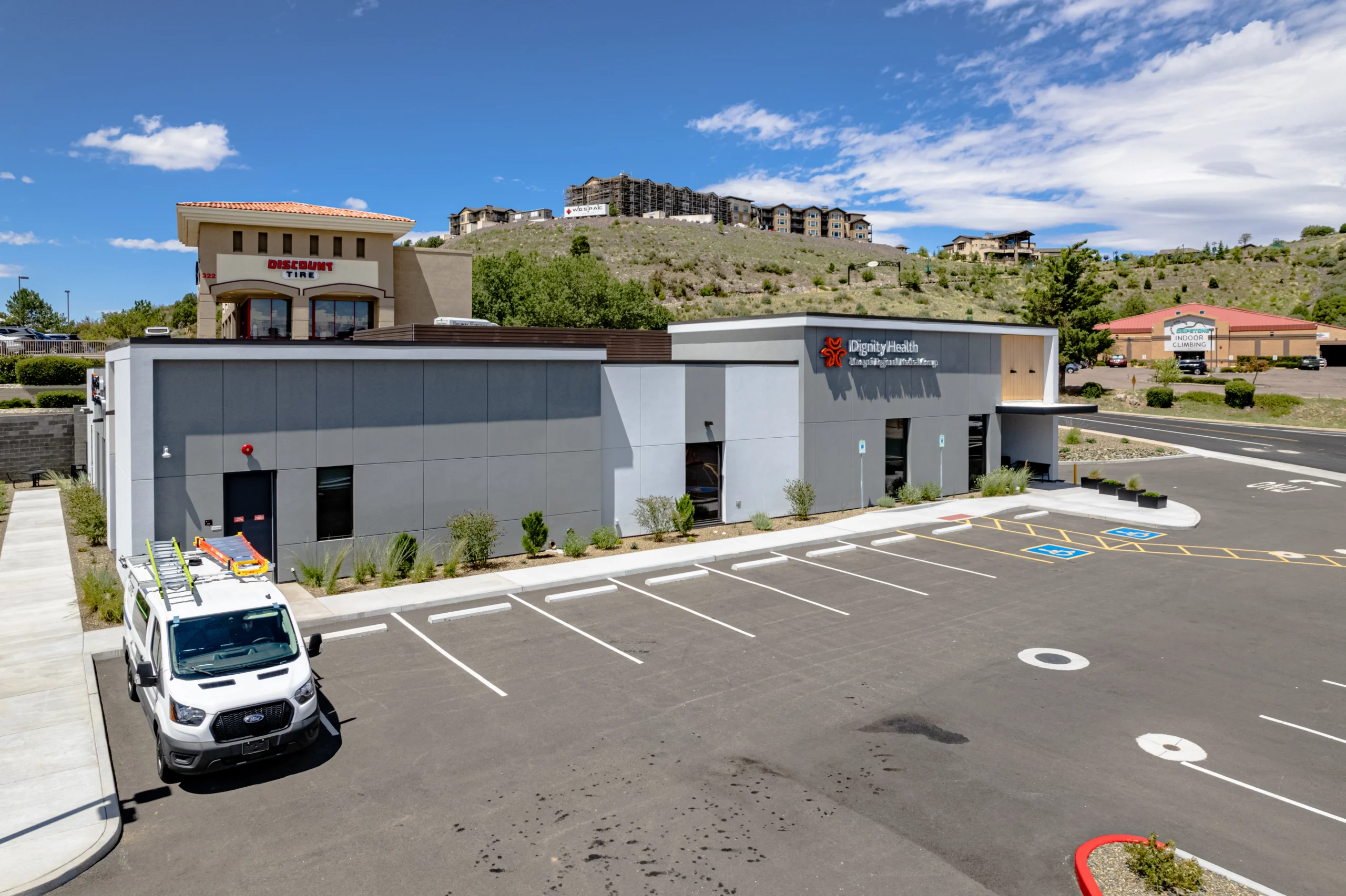 Venn Construction Dignity Health Yavapai Regional Medical Group Clinic at Lee Boulevard